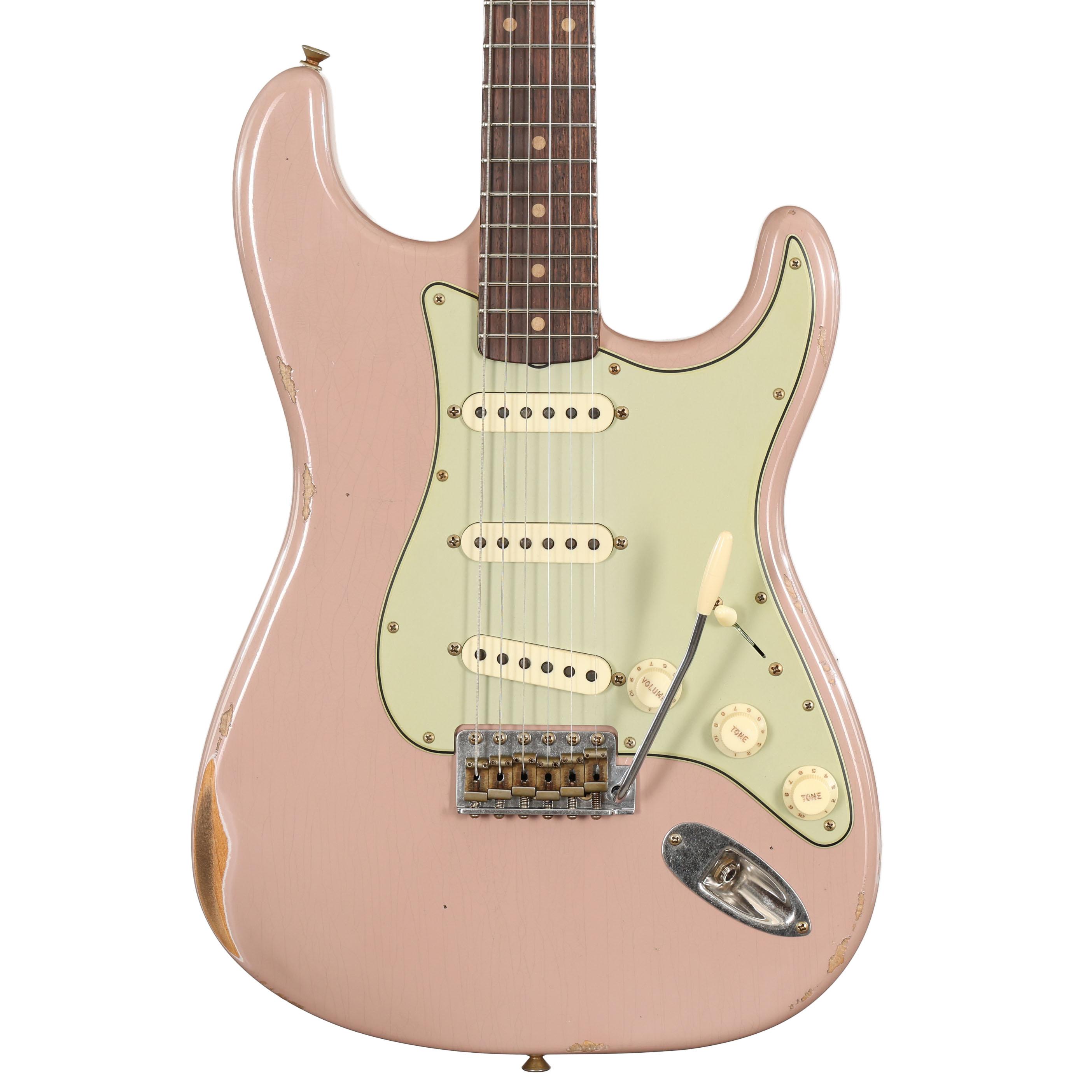 Fender Custom Shop '62 Stratocaster in Dirty Shell Pink Relic